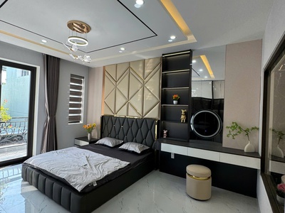 Cẩm lệ, lê kim lăng, nhà 3 tầng kinh doanh, đường 7,5m lề 10m và đường 7,5m lề 4m sát lê đại hành 2