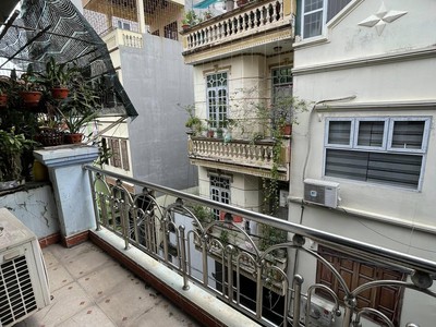 Bán nhà hoàng mai   ngõ thông   oto ngủ trong nhà   73m  - 12 tỷ 4
