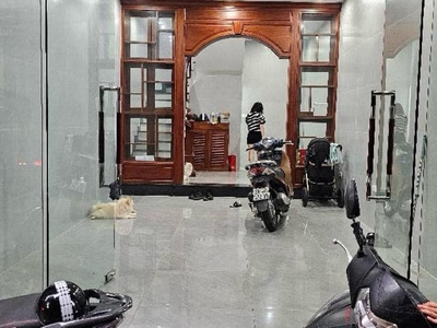 Bán nhà ngõ quỳnh   ngõ thông    4 tầng   40m2 - chỉ 10.5 tỷ 0