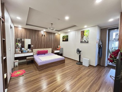 Nhà mặt phố đội nhân ba đình, 4tầng x102m2 mt 7m chỉ 50 tỷ-phố vip kinh doanh 2