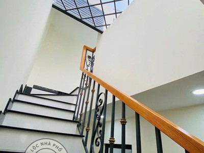 44m2, bán gấp nhà 5 tầng mới 200, hẻm 4 m, thống nhất, p15 gv, 4.xx tỷ 2
