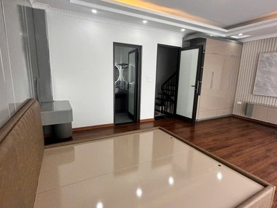 Bán nhà long biên 75m x 6 tầng thang máy mt 6.1m gara ô tô giá 15.6 tỷ. 3