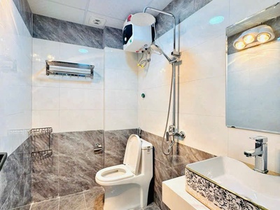 Bán nhà 5 tầng 3 phòng ngủ -thượng thanh- long biên - 33m  - giá 6.250 tỷ - sổ đỏ ,  sổ đỏ chính chủ 1