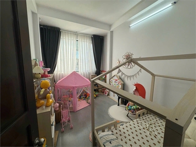 Bán gấp :  p.nguyễn cư trinh  cống quỳnh  10 tỷ quận 1 hồ chí minh-quận 1 , cống quỳnh , nhà mới ở 1