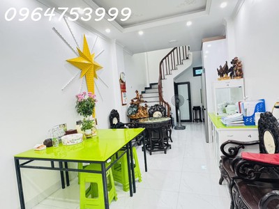  bán nhà đẹp   đại cát   30m  x 5 tầng   chủ giảm giá chào còn 6.15 tỷ  2