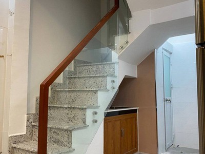 Bán gấp  nguyễn cảnh chân  9.2 tỷ quận 1 hồ chí minh -chủ định cư gấp bán- nhà đẹp 4 tầng - dt 4