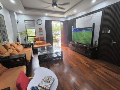 Bán biệt thự khuất duy tiến, thanh xuân - 180m  x 5 tầng - ô tô tránh - kd sầm uất - 42 tỷ 2