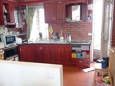 Cho thuê nhà phố vĩnh tuy 40m2 x 4 tầng, 4 ngủ, 13 triệu kd, kết hợp ở gia đình 3