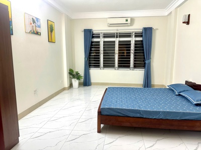 Cho thuê nhà ngõ phương canh, 10 mét ra ô tô 45m2 x 5 tầng, 3 ngủ, 9.5 triệu  có t,lượng 1