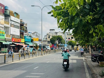 Bán nhà q.11, nhỉnh 14 tỷ, sổ hồng 1