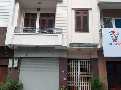 Cho thuê căn nhà ngõ 39 Phố Phạm Tuấn Tài - Dt 70m2 x 5 tầng, Mặt tiền 5m, đường ô tô tránh nhau 7