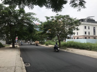 Bán đất nền  tại đông thủ thiêm, 110m2 , trước mặt kinh doanh 0