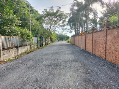 Bán 1000m2 đất thổ cư đường nhuận đức- giá 5ty5 0