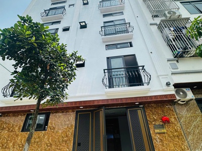 Bán gấp nhà cổ nhuế 35m2x6 tầng,thang máy,mt 5m,ngõ thông, 7.7 tỷ 2