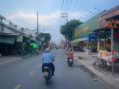 Bán nhà mặt tiền 7,4x40m giá 13,5 tỷ đường phan văn đối 0