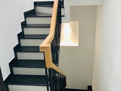 Bán nhà đẹp p4 gò vấp nhỉnh 6 tỷ- gần mặt tiền - 4 tầng x123m2 dts 2