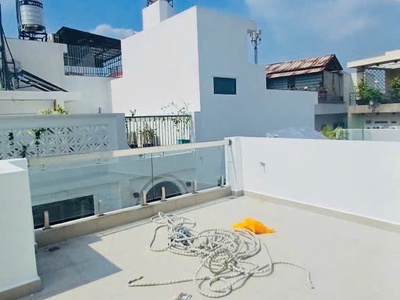 Bán nhà gần mặt tiền nguyễn thái sơn 4 tầng nhà đẹp ở ngay chỉ 6.x tỷ 4