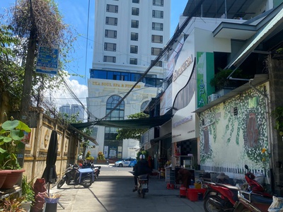 Bán nhà cấp 4 hẻm tuệ tĩnh lộc thọ nha trang  diện tích: 89m  giá bán: 150 triệu/m    vui lòng lh 0