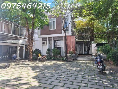Nhà 1200m    góc 2 mặt tiền   cho thuê 100tr/tháng   đẳng cấp giới thượng lưu 0