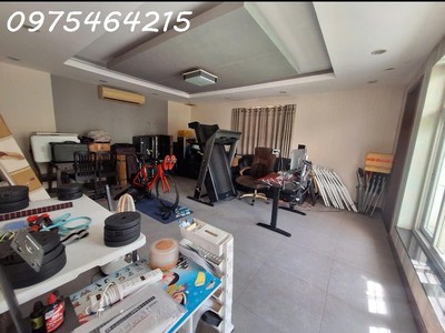 Nhà 1200m    góc 2 mặt tiền   cho thuê 100tr/tháng   đẳng cấp giới thượng lưu 3