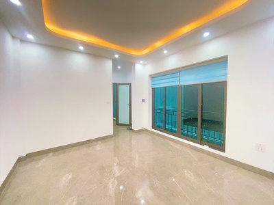 Bán nhà dương quảng hàm 40m, 6 tầng, thang máy, gần ôtô, giá 8.5 tỷ 2