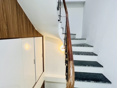Bán nhà -phố tôn đức thắng-nhà mới full nội thất ,4tầng -dt 30 m2 -mt 4.6m giá chỉ 6.8 tỷ 0