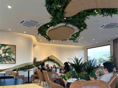 Góc 2 mt nguyễn xí 2 chiều, kế bên vincom đang cho hight land thuê 2