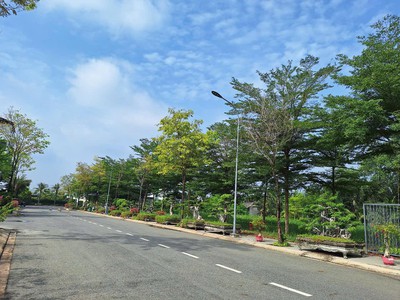 Một lô duy nhất 80m2 trong kdc gia long, giá 5.3 tỷ 0
