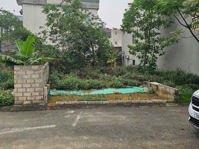 Bán lô đất gần trục chính đồi sen đường thông ôtô mt rộng 102m nhỉnh 30tr 0