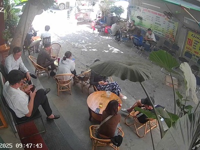 Chính chủ cần sang quán cafe lô góc 2 mặt tiền   khu bách khoa   đại cồ việt 1