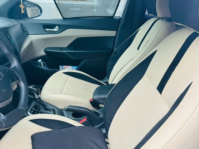 Chính chủ Cần bán xe 4 chỗ đẹp 5