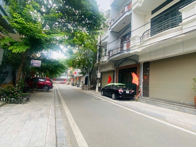 Bán nhà nguyên căn 3 tầng tại Liên Bảo, Vĩnh Yên, Vĩnh Phúc. Giá chỉ 5.7 tỷ 1