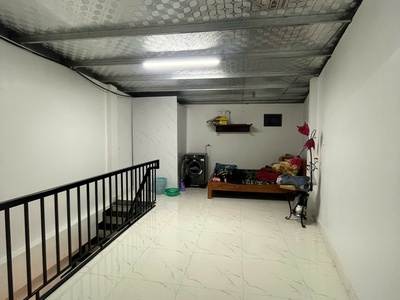  Hot  Bán nhà 3 tầng mới tinh phường đông vệ   còn thơm mùi sơn  9