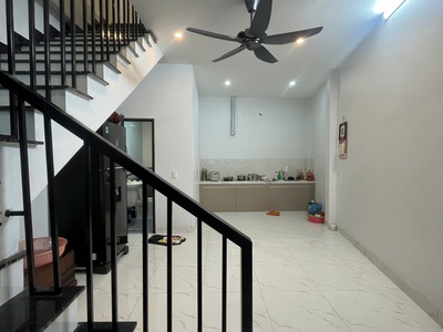  Hot  Bán nhà 3 tầng mới tinh phường đông vệ   còn thơm mùi sơn  16