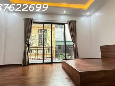 Bán nhà riêng- từ liêm- thang máy lô góc - bê tông chắc chắn ở ngay nhỉnh 7 tỷ 1