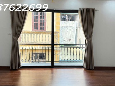 Bán nhà riêng- từ liêm- thang máy lô góc - bê tông chắc chắn ở ngay nhỉnh 7 tỷ 2