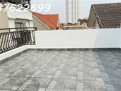 Bán nhà riêng- từ liêm- thang máy lô góc - bê tông chắc chắn ở ngay nhỉnh 7 tỷ 3