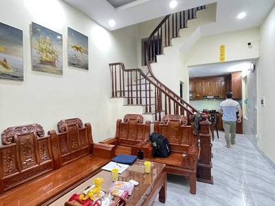 Bán nhà cổ nhuế - từ liêm- thang máy   lô góc, bê tông chắc chắn ở ngay nhỉnh 7 tỷ 3