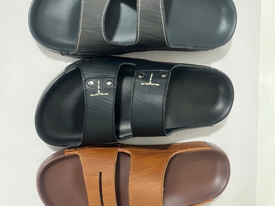 Xưởng Giày Quốc Định chuyển sx dép nam xuất khẩu 1