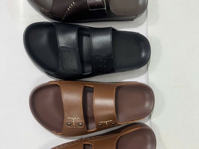 Xưởng Giày Quốc Định chuyển sx dép nam xuất khẩu 2