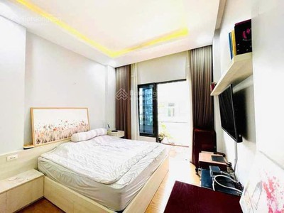 Nhà 60m2, 3 tầng,hẻm xe hơi 8m gần cầu chà và quận 8, tặng full nội thất, nhỉnh 6 tỷ 1