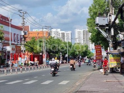 Bán nhà - măt tiền bà hom - chợ phú lâm - quân 6 - 4 x 19m - 13 tỉ 1