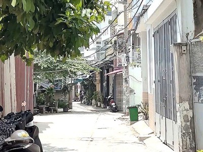 Bán nhà tên lửa bình tân -  hẻm xe hơi ngủ trong nhà - 5 tầng - 60m - giá 5.05 tỷ 0