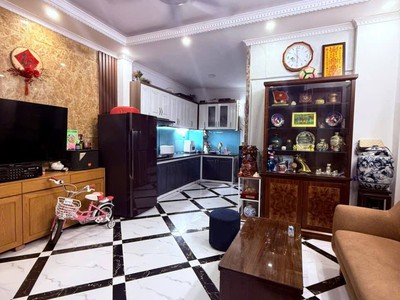 Bán nhà hoàng hoa thám 36m 6 tầng thang máy mặt tiền 5m giá chào 8 tỷ 0