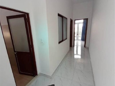 Nhà 2 tầng mặt tiền đường trần thị hè quận 12 - dt 83m2, ngang gần 5m, hàng xóm hiệp thành city. 4