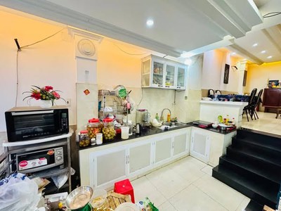 Nhà hẻm ôtô đường nguyễn đình chiểu phường 5 quận 3. 2