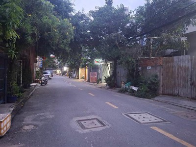 Bán nhà mặt tiền 9x38m giá 16 tỷ đường hiệp thành 13 2