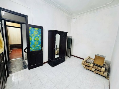 Cho thuê nhà phố hồng mai, 43m2, 3 tầng, 3 ngủ, 9.5 triệu  30m ra phố  ở gia đình, nhóm ngoan 1