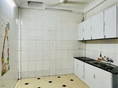 Cho thuê nhà ngõ 509 vũ tông phan, 3 tầng x 40m2, 10 triệu kinh doanh online kết hợp ở gđ 3