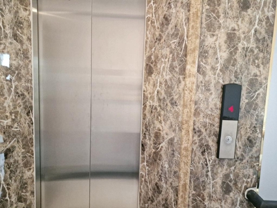 Bán nhà mặt tiền chợ rạch ông 4x25 thang máy chỉ 10 tỷ 2 3